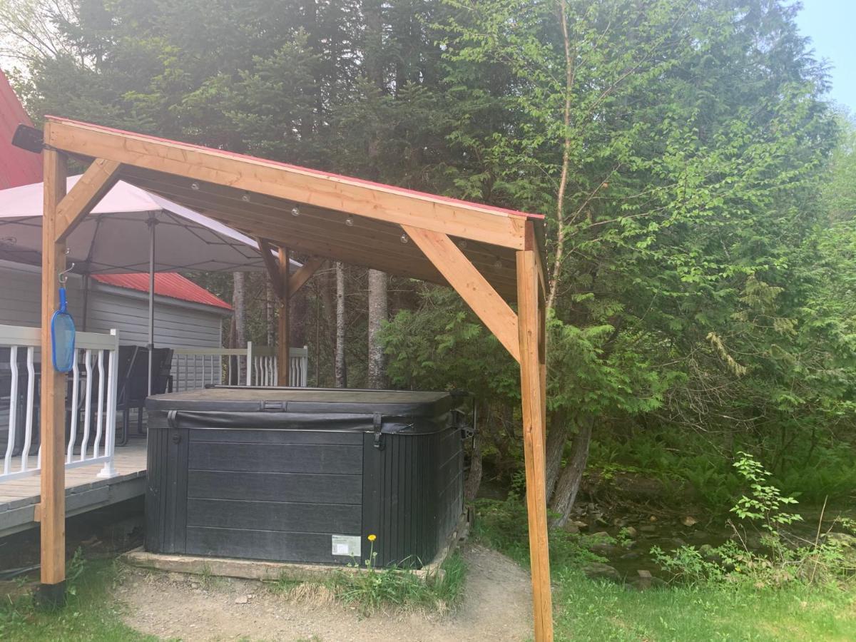 Camping Chalets Spas Pignons Rouges Saint Romain Buitenkant foto