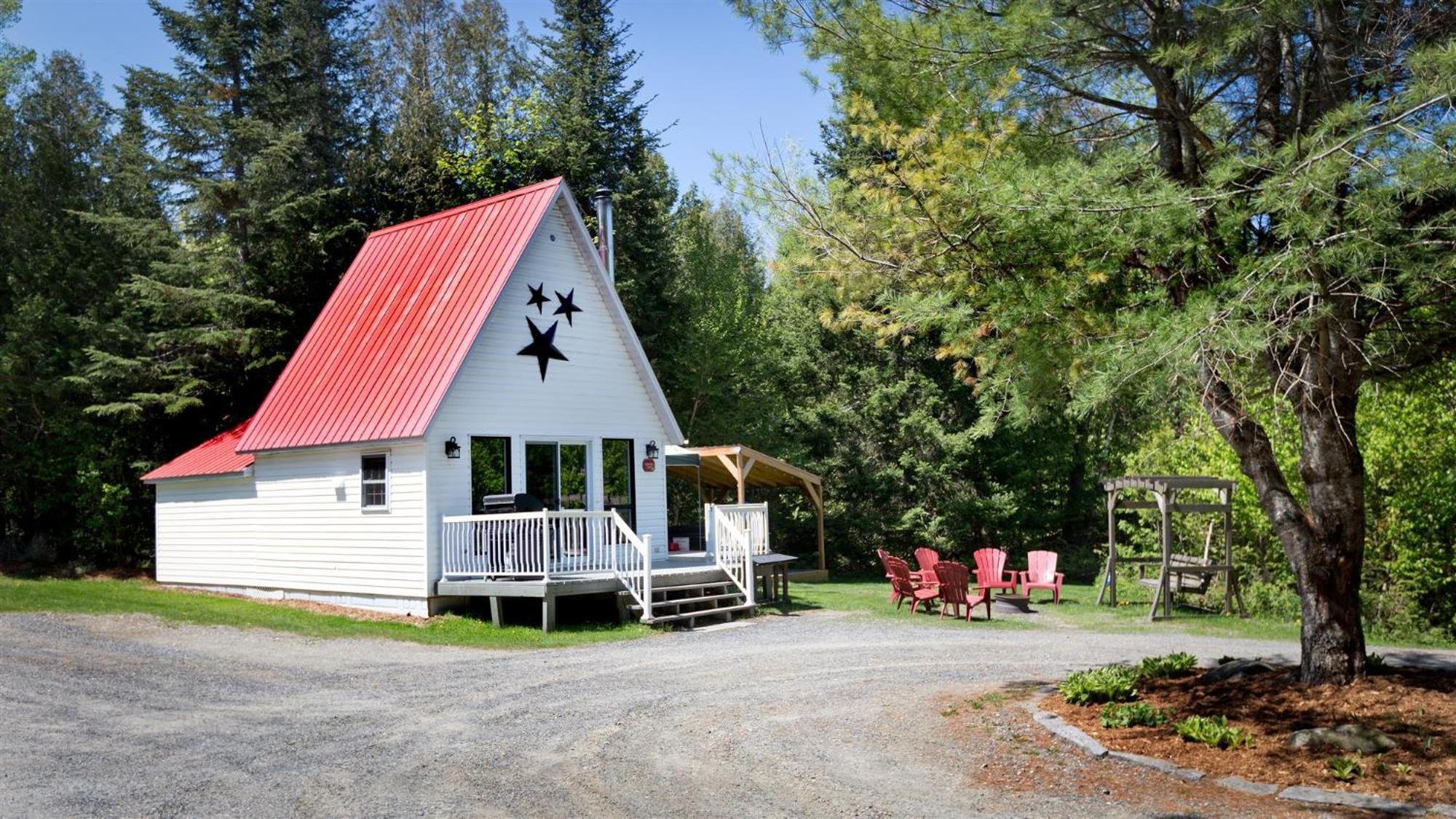 Camping Chalets Spas Pignons Rouges Saint Romain Buitenkant foto